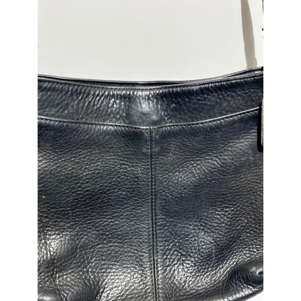 Coach Black Pebbled Leather Crossbody Bag Silver Hardware Vintage Messenger